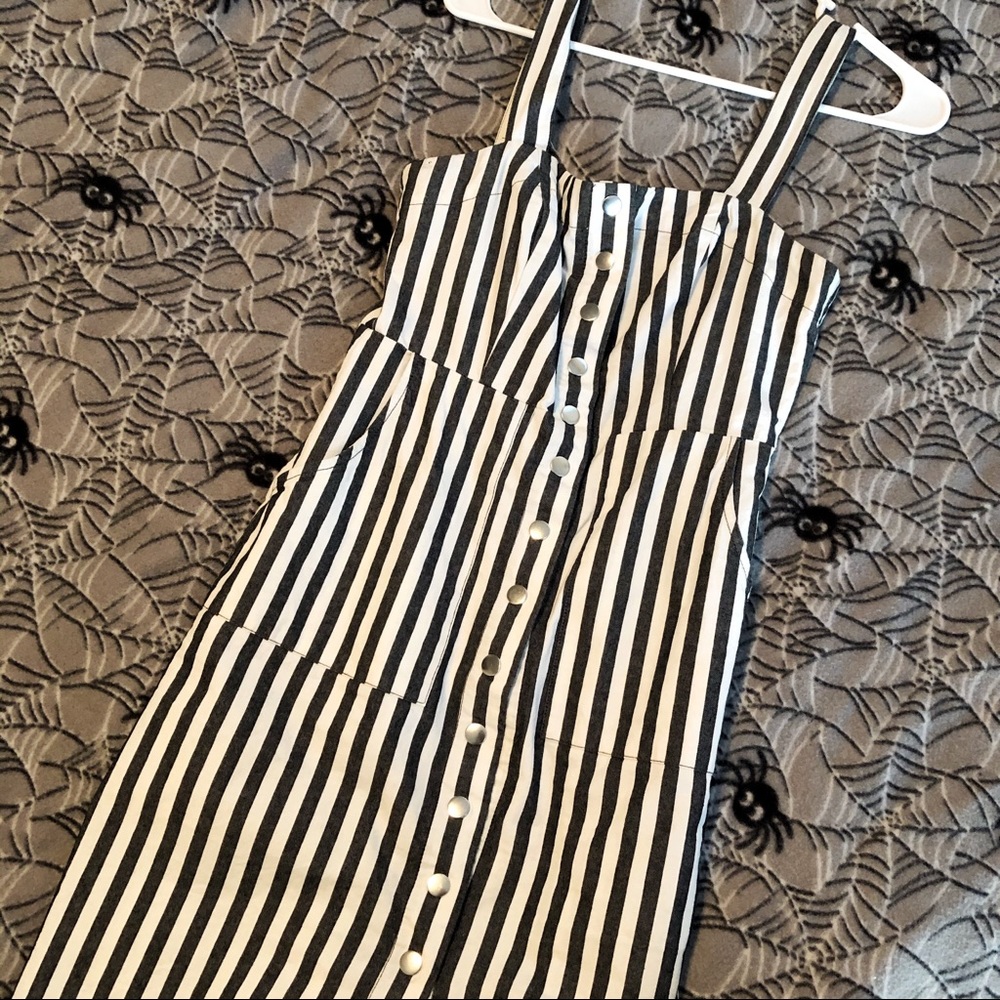 Forever 21 Grey And White Striped Sundress Size S